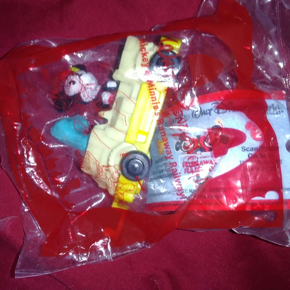 6 Piece Happy Meal Set Disney Batman Ect.